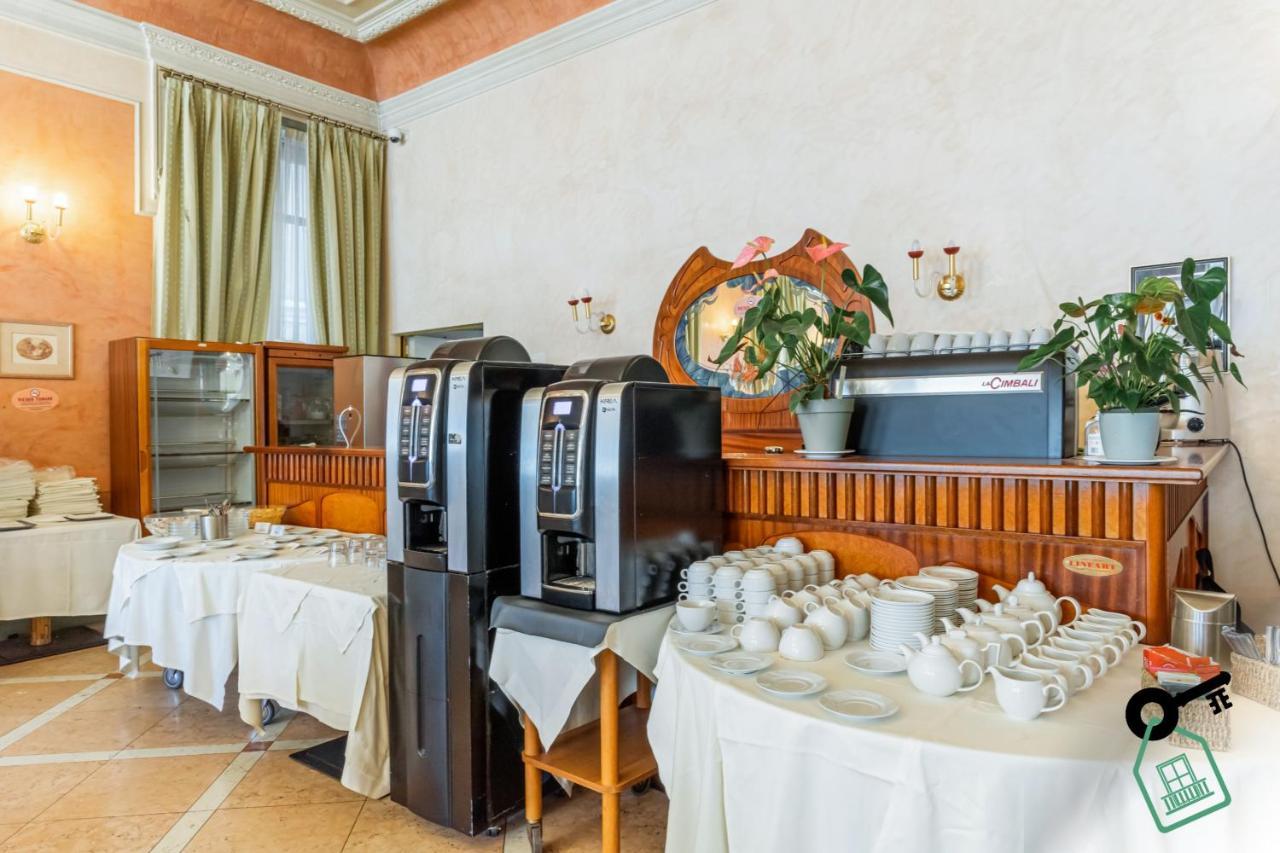 Hotel Rooms Lago Maggiore Verbania Eksteriør bilde