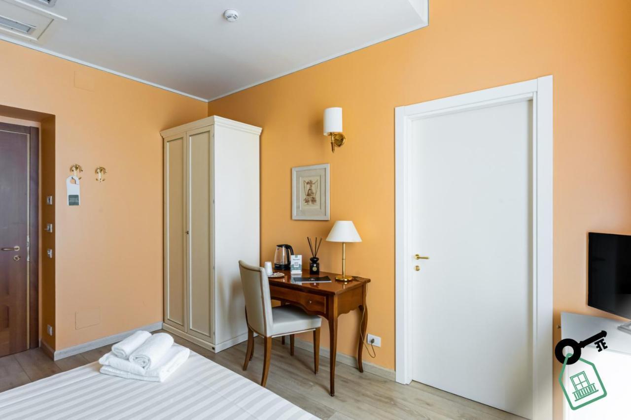 Hotel Rooms Lago Maggiore Verbania Eksteriør bilde